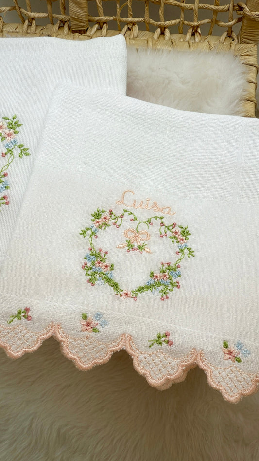 Kit 3 Fraldas Bordadas Fleur de Versailles