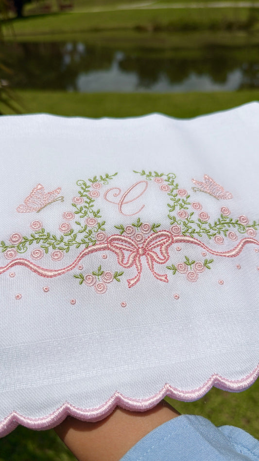Kit 3 Fraldas Bordadas Laço Floral Rococó