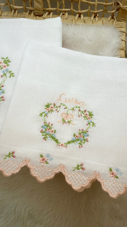 Kit 3 Fraldas Bordadas Fleur de Versailles