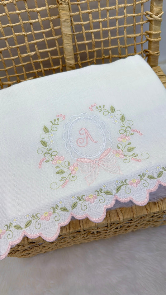 Kit 3 Fraldas Bordadas Brasão Belle Fleur